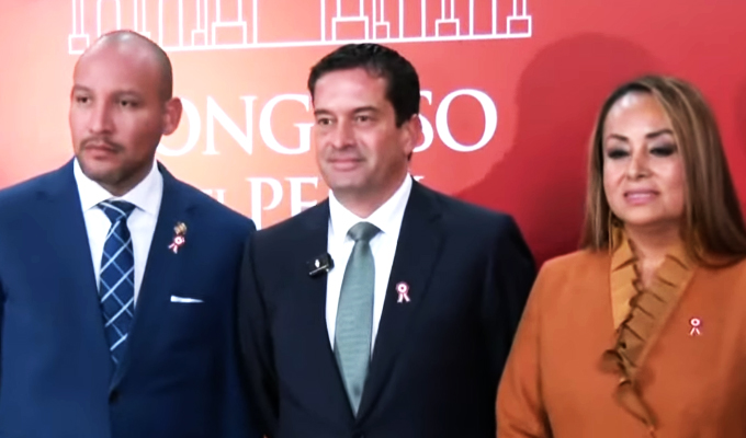 Fujimorismo gana presidencia del Congreso por un voto: izquierda busca supuesto traidor que votó viciado