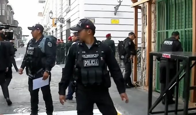 Despliegan operativo de seguridad por recorrido de la presidenta Keiko Fujimori en jirón Junín