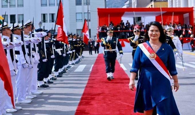 Keiko Fujimori parte rumbo a Palacio de Gobierno para cumplir agenda oficial y ceremonia protocolar