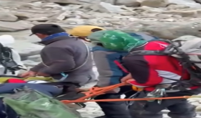 Turista mexicana sufre accidente durante ascenso al Nevado Alpamayo y es evacuada en Áncash
