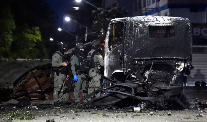 Colombia: al menos diez heridos deja explosión de un coche bomba a días de investidura presidencial