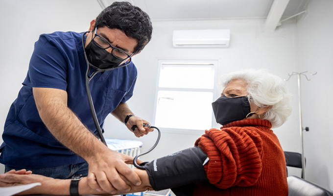 Advierten que persistente “calor de invierno” no reduce riesgos de enfermedades respiratorias