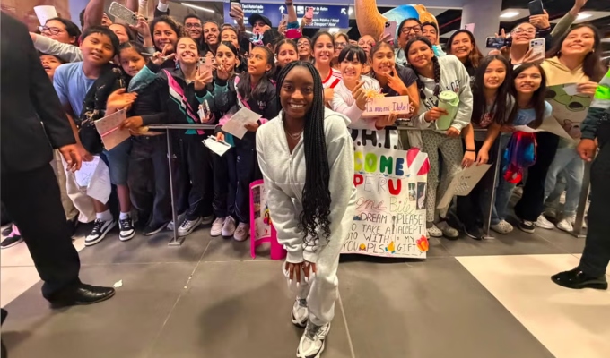 Simone Biles llegó al Perú para iniciar la cuenta regresiva hacia Lima 2027