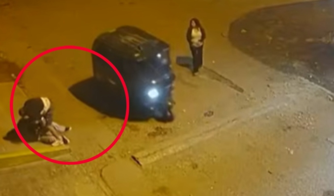 Mujer es arrastrada por delincuente durante violento asalto en Carabayllo