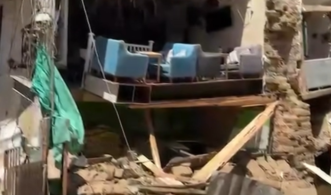 Huancayo: casona antigua colapsa tras trabajos con maquinaria pesada
