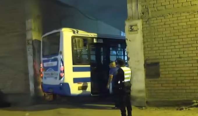 PNP interviene a tres trabajadores de empresa Translima en San Martín de Porres