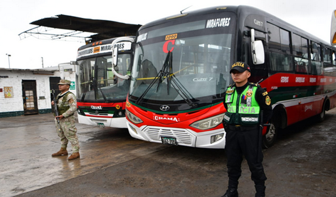 Plan Escudo: PNP y FF. AA. mantienen resguardo permanente en patios de maniobras y paraderos de Lima Sur