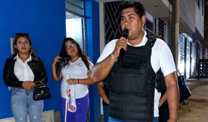 Amenazas de muerte obligan a candidato a alcalde de Trujillo a usar chaleco antibalas