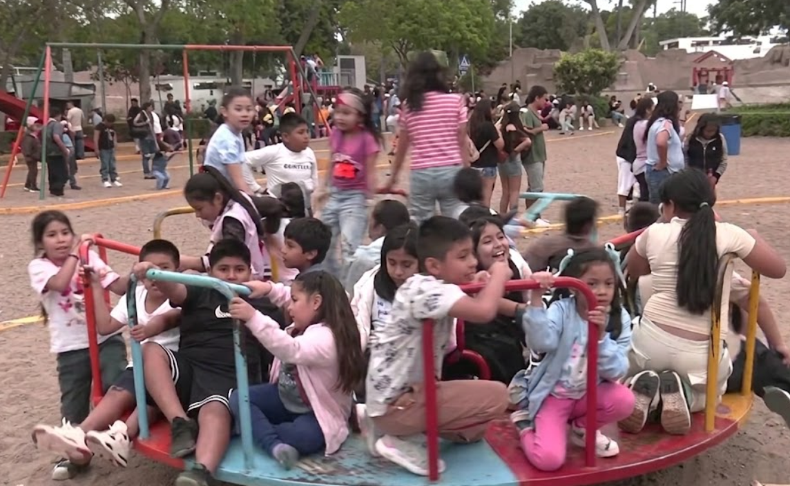 Niños celebran su día en el Parque de las Leyendas