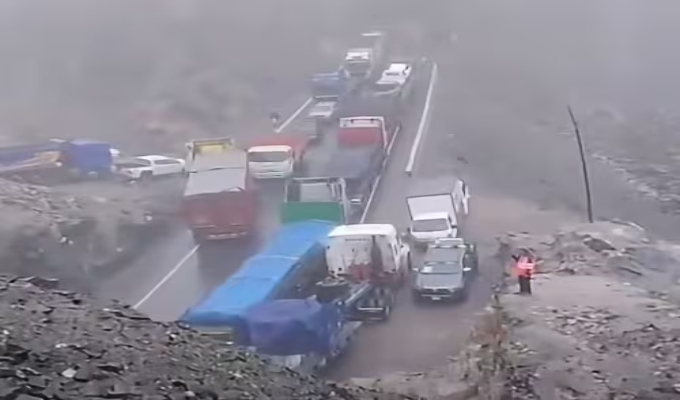 Huaicos por DANA Aníbal bloquean Panamericana Sur en Atico: vía será habilitada al mediodía