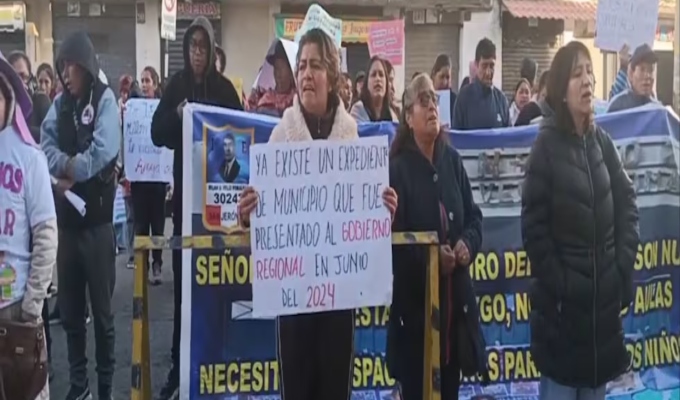 San Jerónimo de Tunán: padres exigen reconstrucción de colegio por mal estado