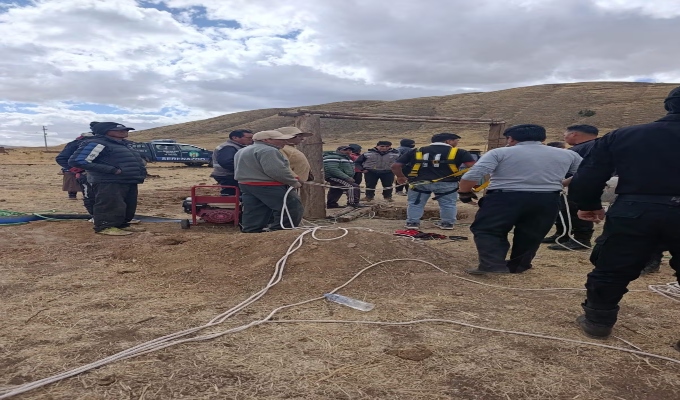 Dos personas fallecen tras quedar atrapadas durante la excavación de un pozo artesanal en Puno