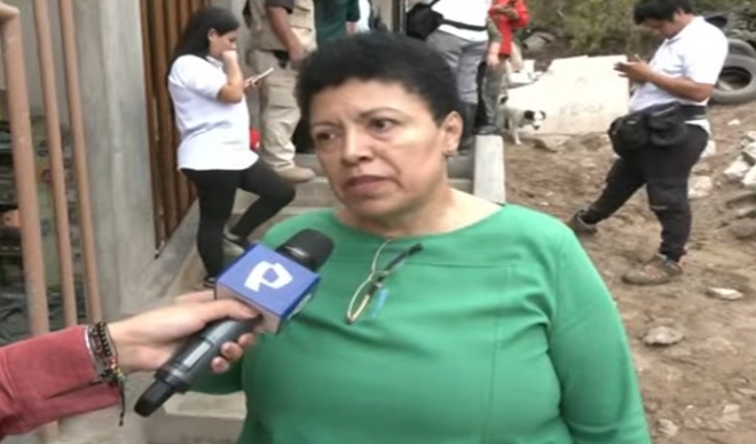 Senadora Moyano coordina entrega de ayuda a comedores populares tras inundaciones en Villa El Salvador