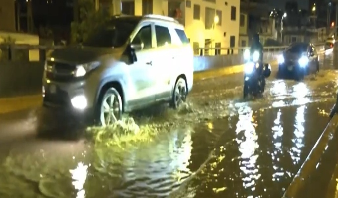 Conducir bajo la lluvia: estos son los peligros que pueden provocar accidentes