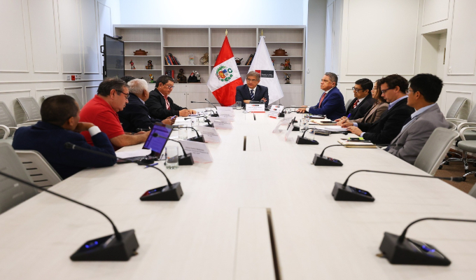 Ministro Juan Sheput amplía el diálogo social con centrales sindicales