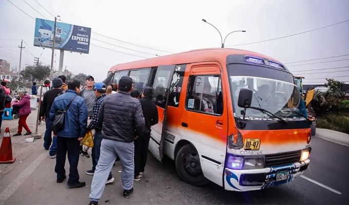 ¡Falta de policías! General Revoredo reconoce déficit de efectivos para proteger al transporte público