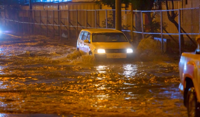 Villa El Salvador y Villa María del Triunfo en emergencia tras inundaciones por lluvias