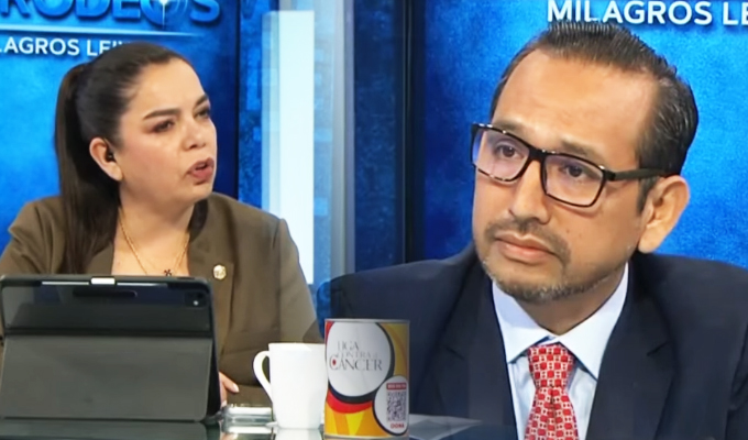 Ministro Luis Dyer responde a las críticas en entrevista con Milagros Leiva