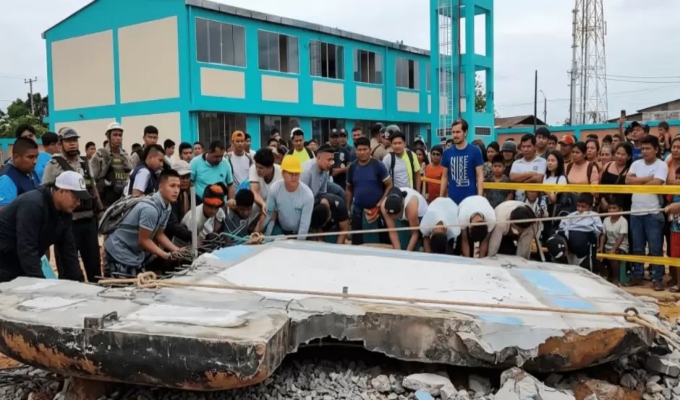 Iquitos: dos escolares resultan heridos tras caerles estructura de concreto en colegio