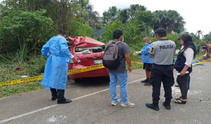 Huánuco: choque de camión con auto particular deja cuatro muertos y dos heridos graves