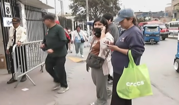 Pacientes denuncian largas esperas y falta de medicamentos en hospitales