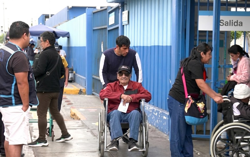 Ministro de Salud tilda de “vergüenza” estado de hospitales