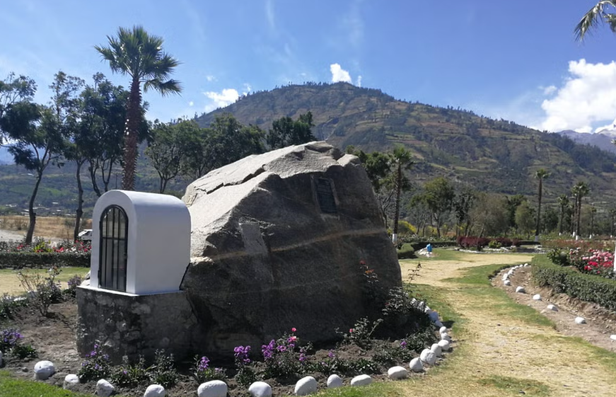 Alud en Nepal revive recuerdo del devastador aluvión que sepultó Yungay en 1970