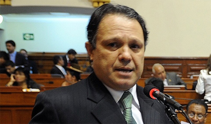 Carlos Mesía: Debate sobre solicitud de facultades no debería extenderse más de dos semanas