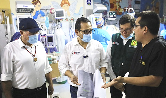 Ministro Luis Dyer propone replantear la descentralización de la gestión hospitalaria