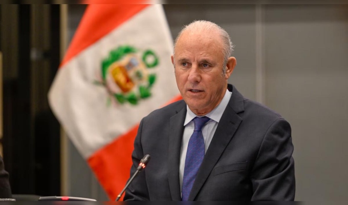 Perú busca liderar la OIT: presenta candidatura de su excanciller Javier González-Olaechea