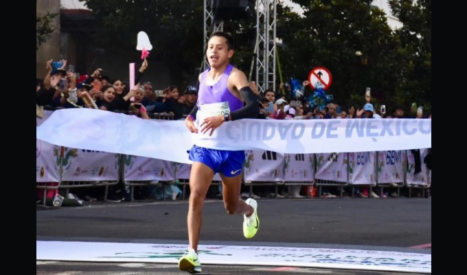 Cristhian Pacheco hace historia en México 2026: peruano gana maratón