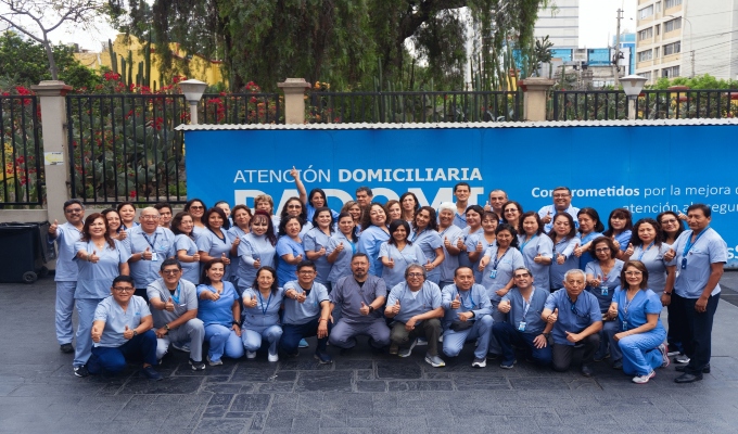EsSalud: PADOMI superó las 250 mil atenciones domiciliarias en terapia física y rehabilitación a adultos mayores