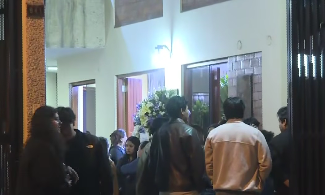Velan restos de madre e hijo asesinados