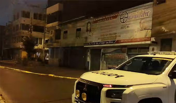 Los Olivos: sujetos en motocicleta disparan contra centro médico para obtener brevetes