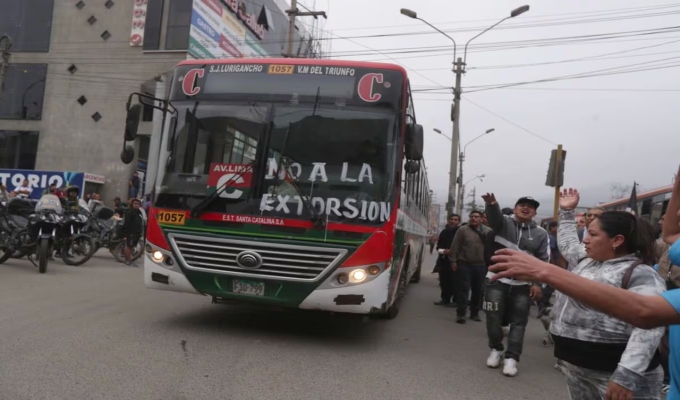 Transportistas de Lima invierten en blindaje para proteger a conductores de ataques