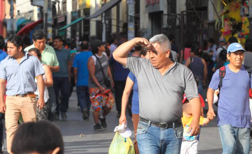 Lima y Callao registran hasta 28 grados y Senamhi advierte más calor