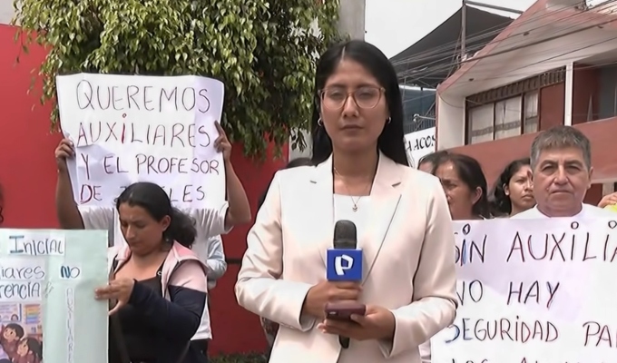 Callao: padres protestan por retiro de auxiliares y profesores contratados con sus propios recursos