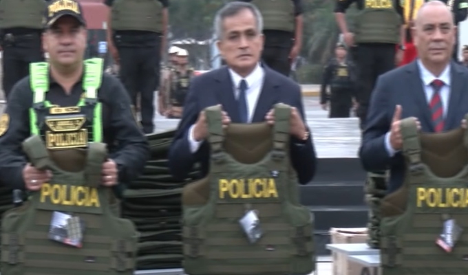 Policía enfrenta dificultades para adquirir chalecos antibalas pese a presupuesto destinado a equipamiento