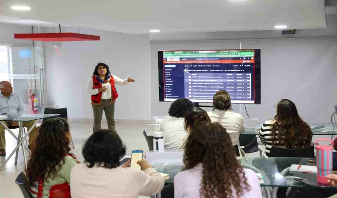 Minedu fortalece preparación de regiones y UGEL ante posibles emergencias