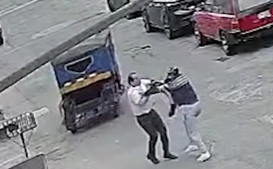 SMP: hombre se enfrenta a ladrón armado y evita robo en plena calle