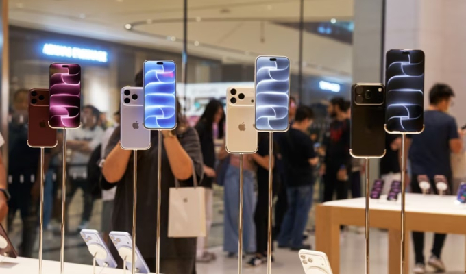 Arranca la venta global del iPhone 18 Pro y Pro Max con largas filas en tiendas físicas