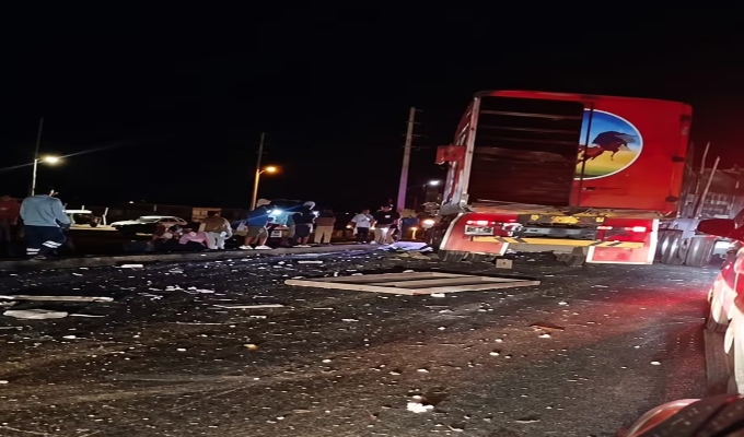 ¡Choque múltiple en Pisco! Tráiler impacta contra ómnibus y deja 28 heridos