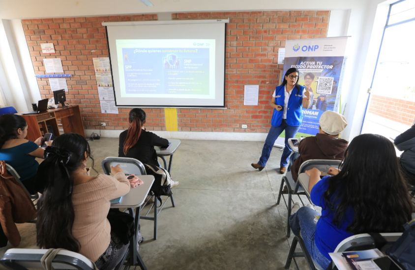Jóvenes pueden afiliarse al Sistema Nacional de Pensiones sin necesidad de trabajar