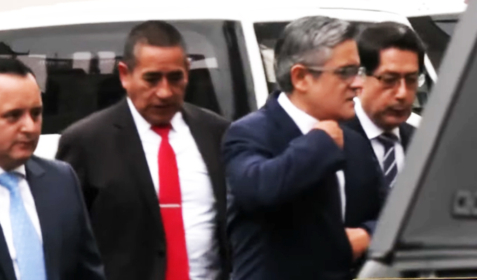 Las gollerías de José Domingo Pérez: Ya no es fiscal, pero cuenta con seguridad del Estado