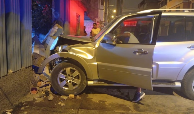 Camioneta impacta contra dos mototaxis y deja seis heridos en SJM