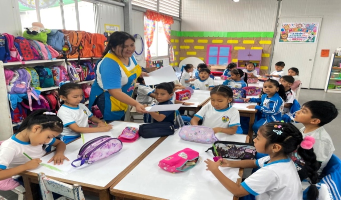 Ministro José Chang: “Más allá de las diferencias políticas, primero está la educación”