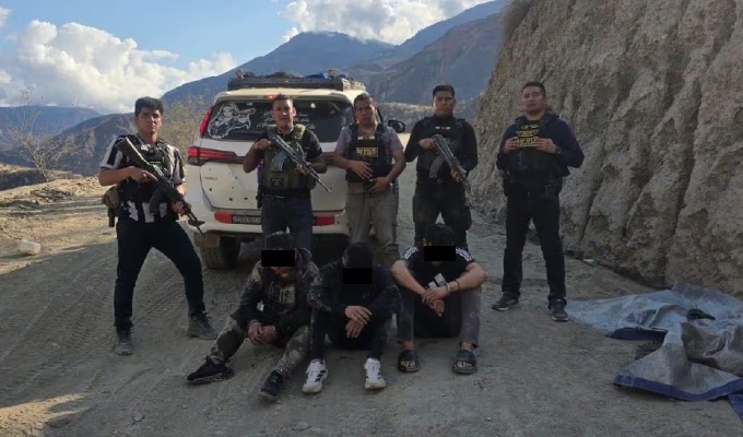 La Libertad: Policía rescata a dos secuestrados tras intensa balacera y detiene a tres presuntos delincuentes