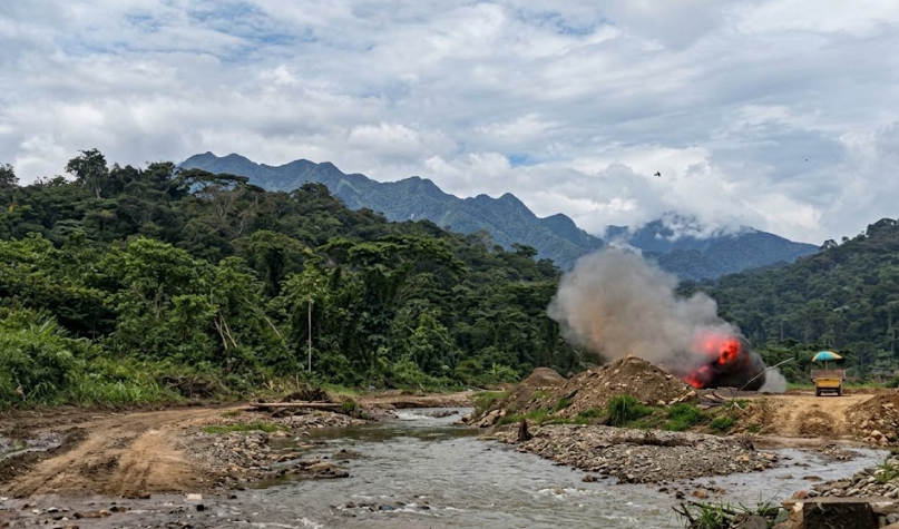 Puerto Maldonado: policía muere y otro resulta grave en operativo en “La Pampa”