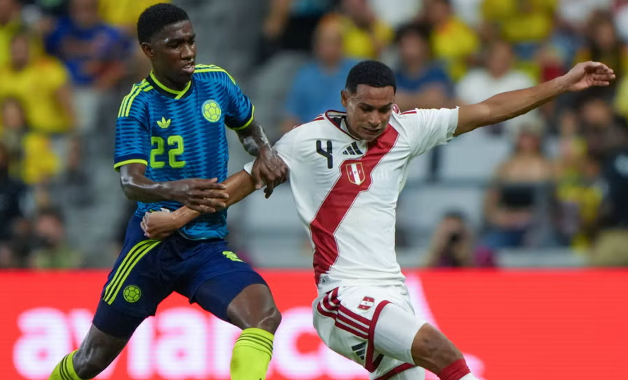Perú cayó 2-0 ante Colombia y cerró la fecha FIFA sin triunfos