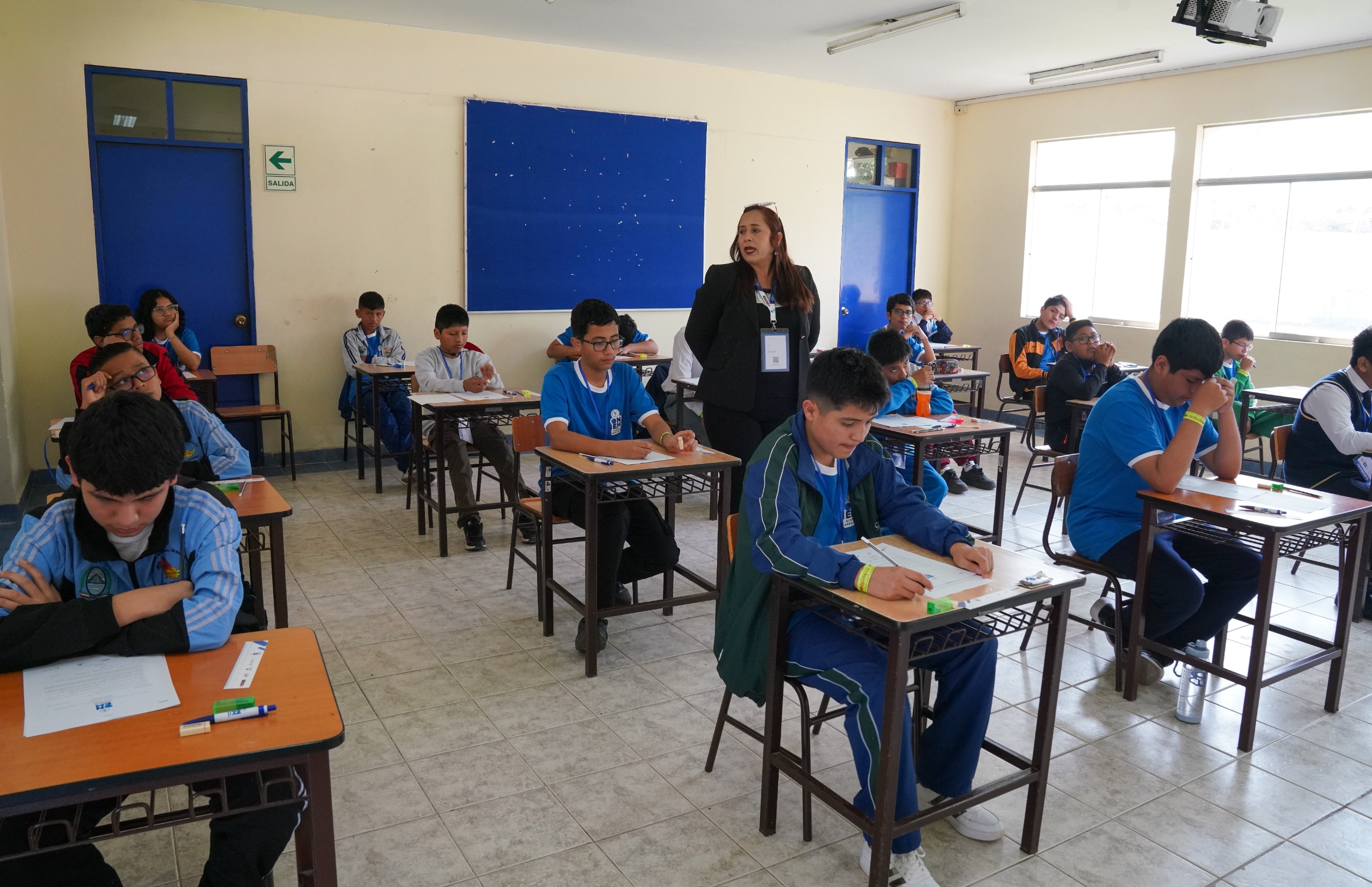 Escolares de todo el país se miden en prueba final de la Olimpiada Nacional de Matemáticas
